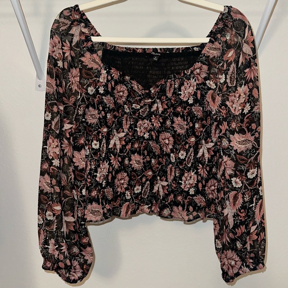 Madewell • Lucie Smocked Top in Floral • Medium - Picture 4 of 4